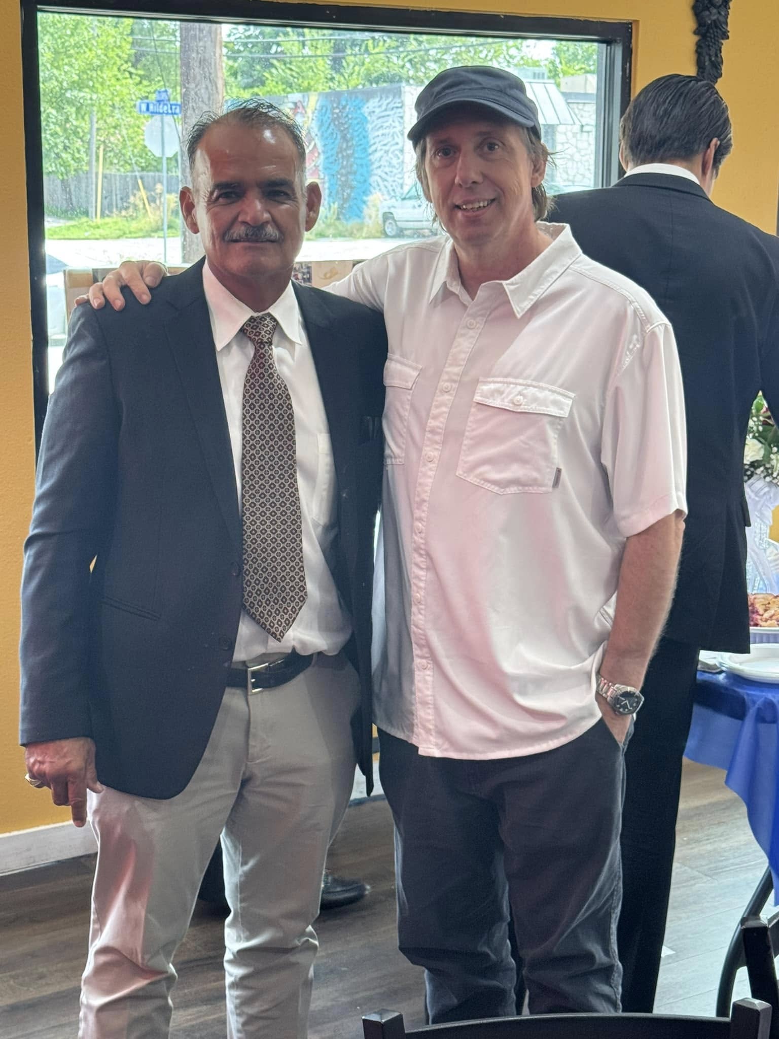 Karl Lubbering with Robert Barrett of Antiques on Hildebrand